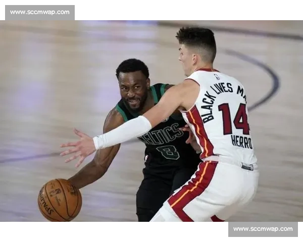 NBA季后赛战术解析:各队攻防策略大揭秘 NBA季后赛战术解析:各队攻防策略大揭秘